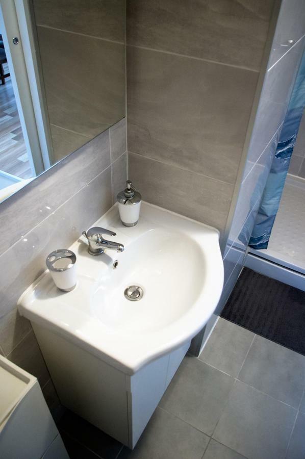 Meridian Apartment , 300M To Bus Terminal, Fast Wifi & Airport Transf Загреб Екстериор снимка