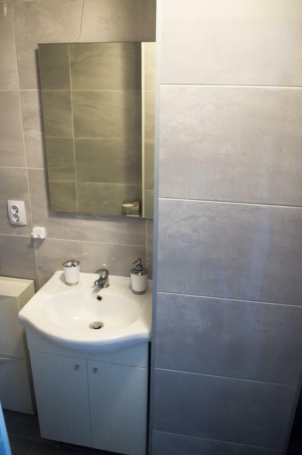 Meridian Apartment , 300M To Bus Terminal, Fast Wifi & Airport Transf Загреб Екстериор снимка